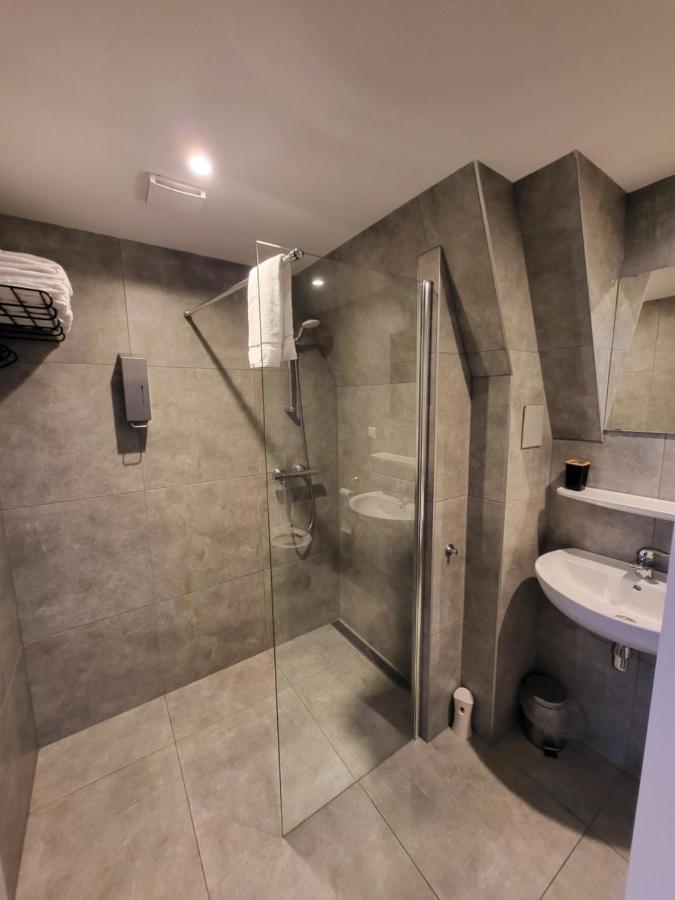 האג Hotel Broer & Zus מראה חיצוני תמונה
