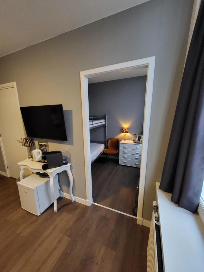 האג Hotel Broer & Zus מראה חיצוני תמונה